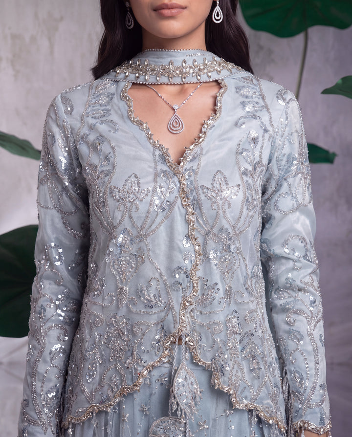 Unstitched Aylin