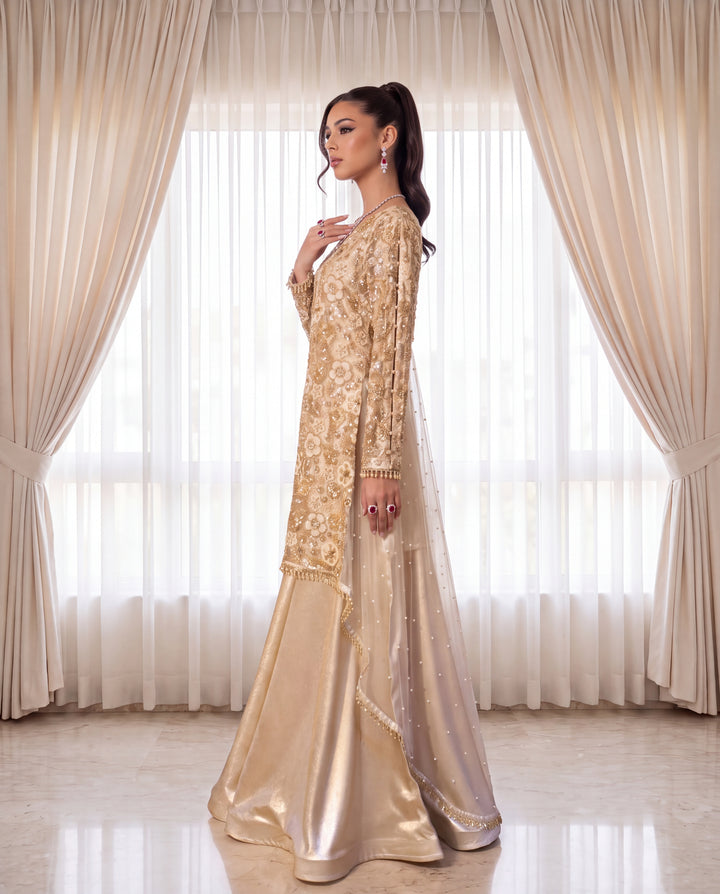 Unstitched Aurelia
