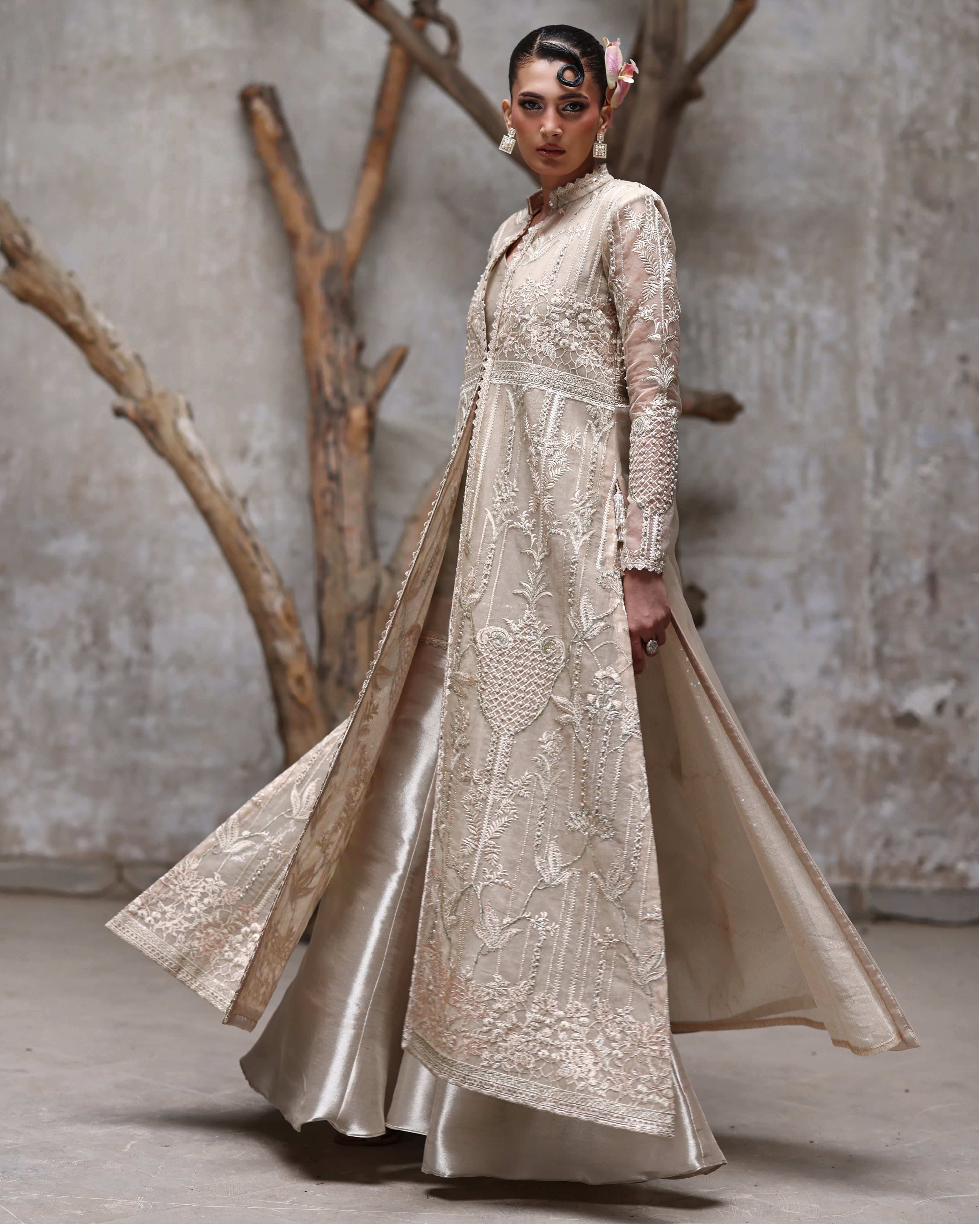 Unstitched Aabroo Jacket and Gharara Set