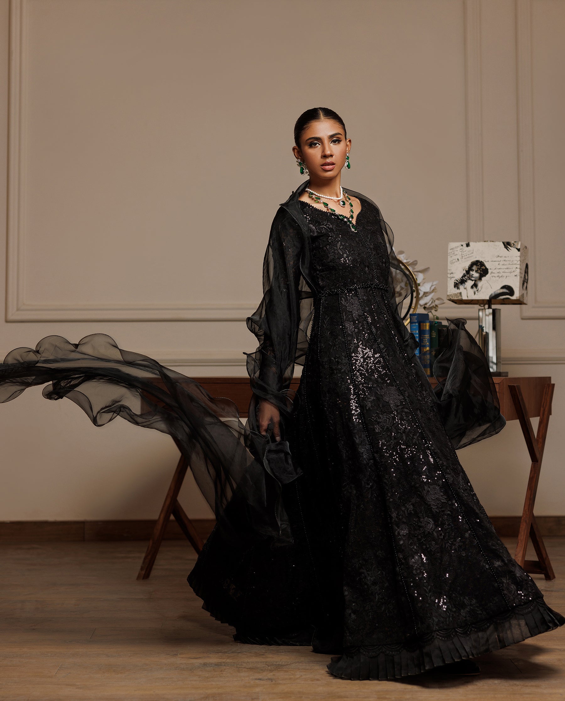 Unstitched Raven Dazzle