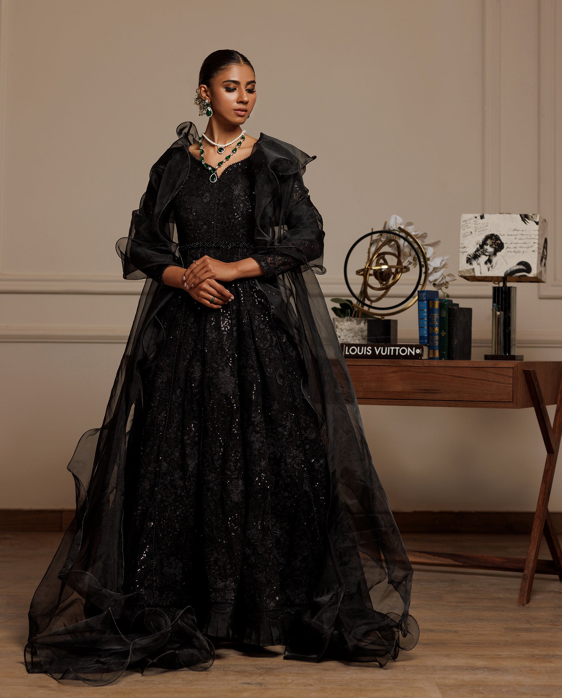 Unstitched Raven Dazzle