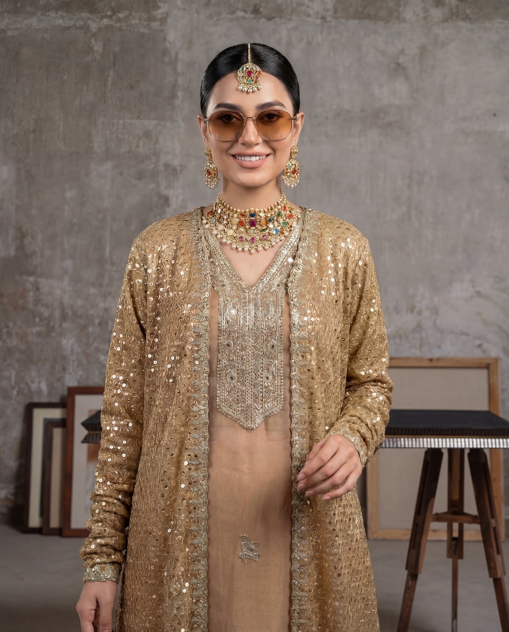 Golden Opulence – Threads & Motifs
