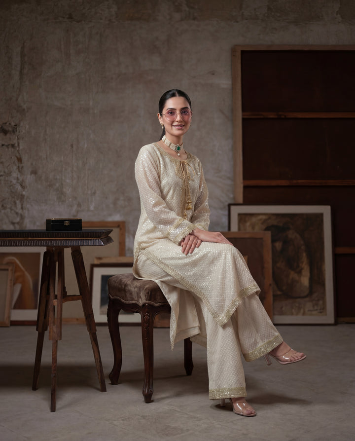 The Gilded Ivory Trousseau