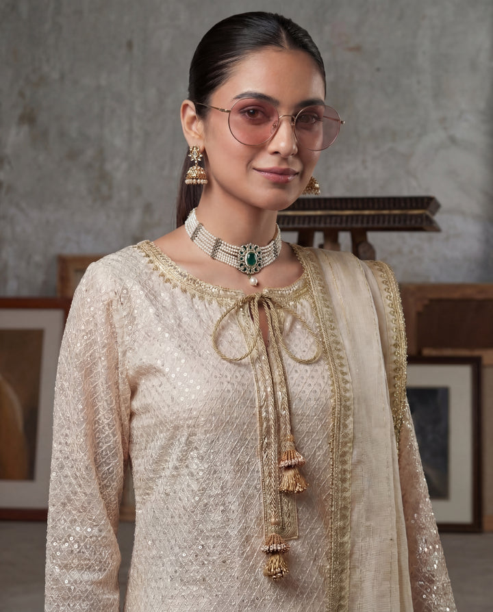 The Gilded Ivory Trousseau