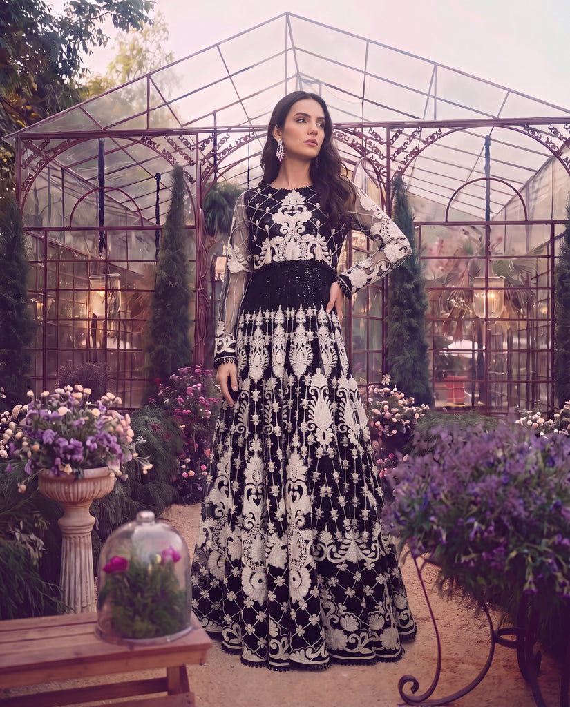 Royal Noir (RTW)