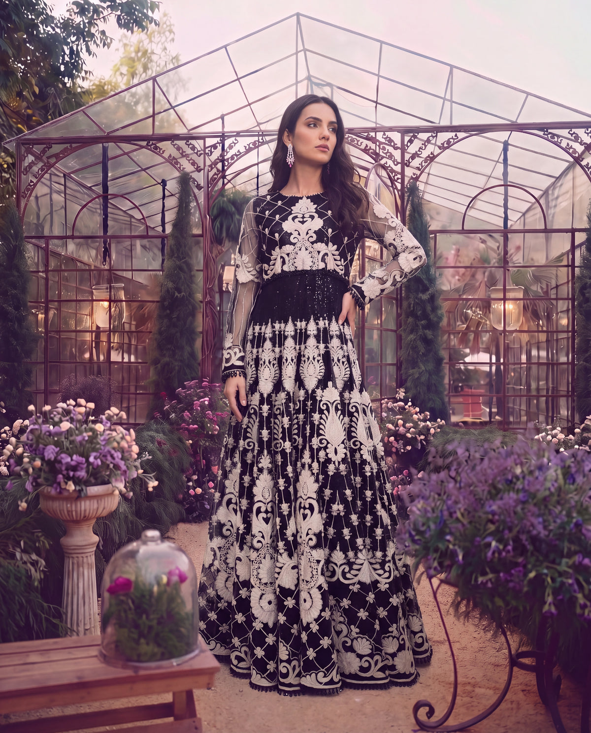 Royal Noir (RTW)