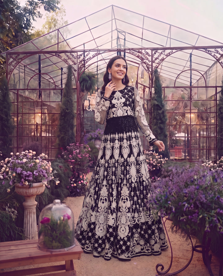 Royal Noir (RTW)